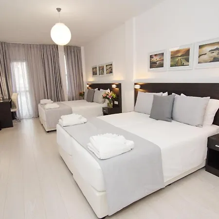 Boss Boutique By Prima 4*